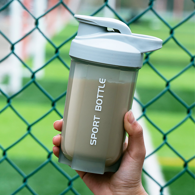 ถ้วยผสมผงโปรตีนแบบพกพาขวดกระบอ - Whey Protein Isolate บทวิจารณ์และราคา